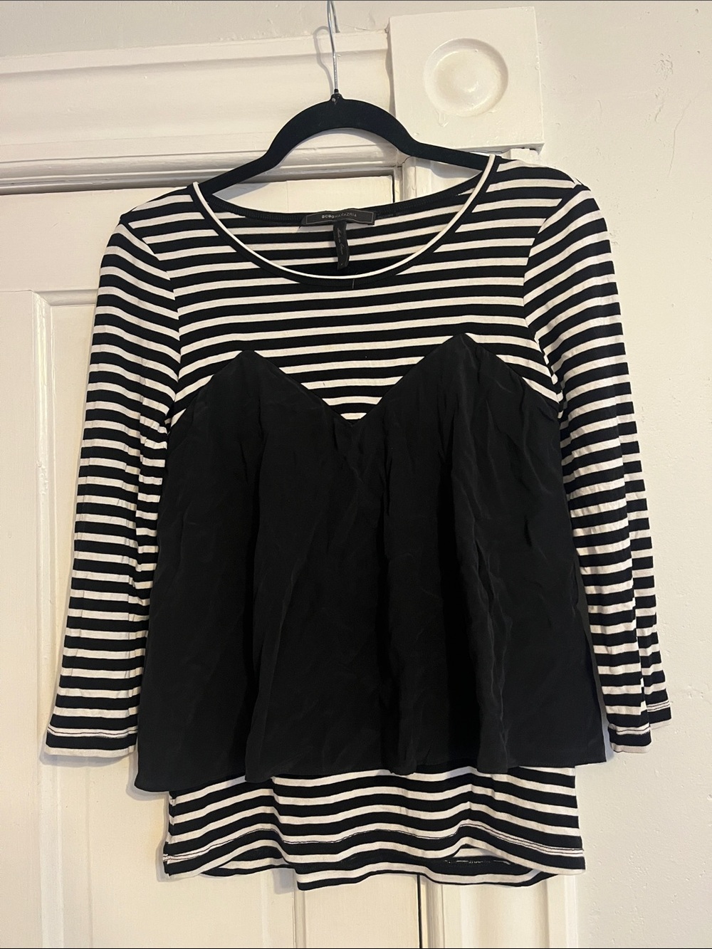 BCBG silk contrast 3/4 sleeve top